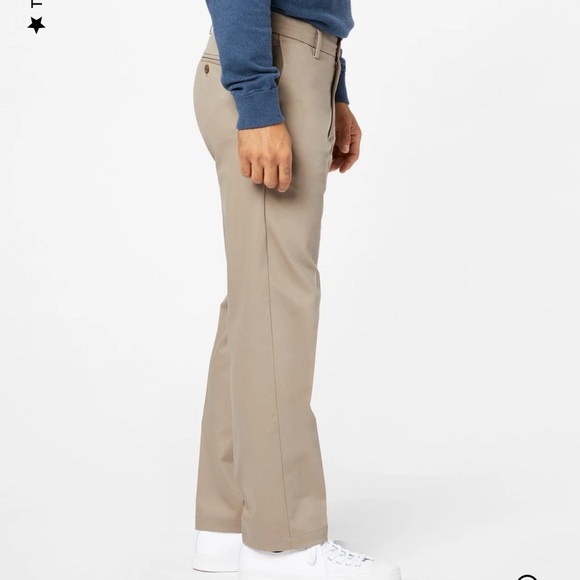 Dockers Signature Khaki Classic‎ Fit Pleated Pants - Picture 1 of 9